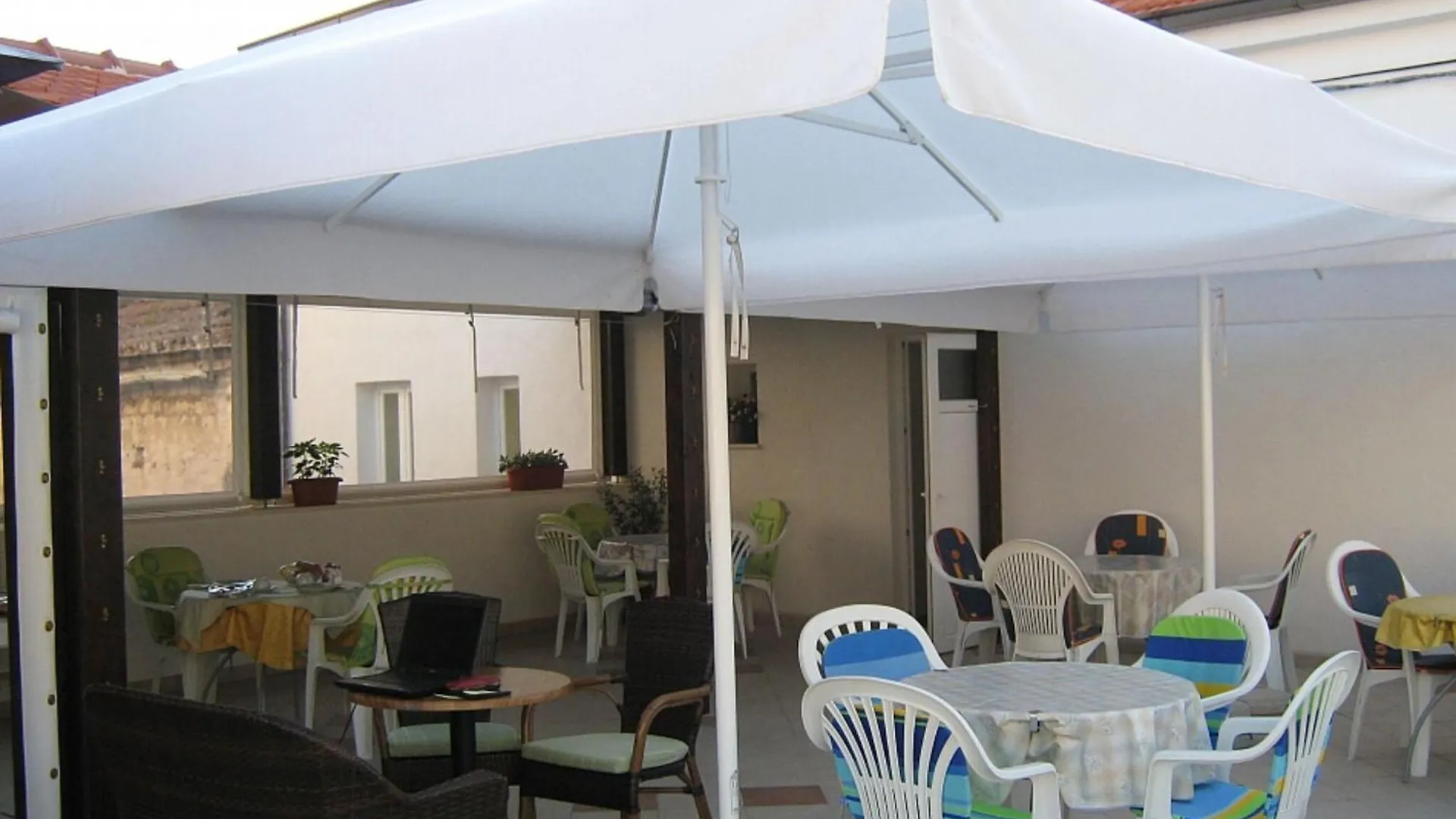 Klaudija S Charming Apartments & Rooms - Two Bedroom Apartment Traù